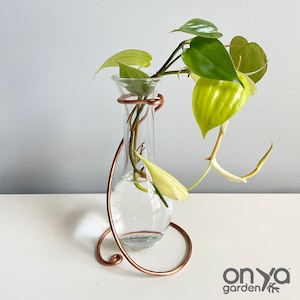 Teardrop Vase Copper Stand, Copper Wire Vessel, Propagation Station, Plant Mom Gift, Glass Vase for Plant, Plant Gifts, Propagation Stand