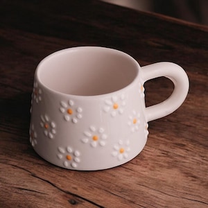 Daisy coffee mug | Cozy tea cups | Daisy cappuccino ceramic mug | Cute daisy pottery| Hand painted cup| Engagement gift | Wedding gift