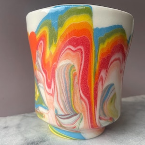 Marbled cup slip pour painting rainbow yunomi vessel full color spectrum porcelain drips pottery teacup